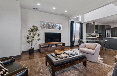 Hope Gardens Apartment | Immaculate Meets Comfort! 3 BR Spacious Home!