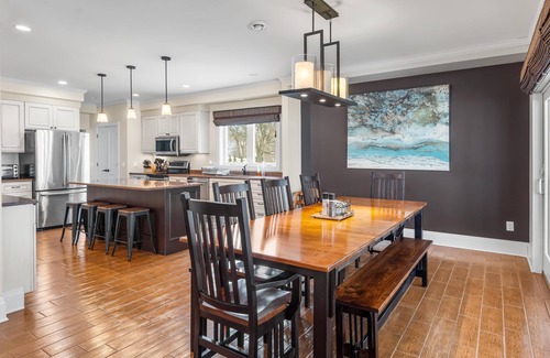 Green Lake House | Immaculate, Spacious Gem close to town