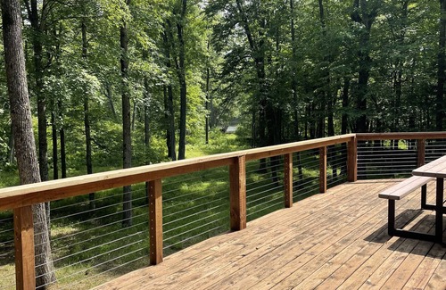 Wauksaukee Ski Chalet | Immaculate Wooded Retreat on the ¼ Mile Pristine Menominee River