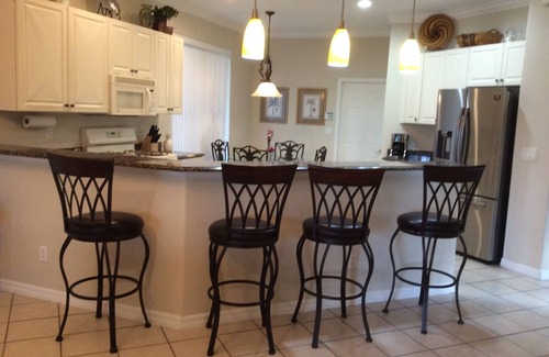 Nokomis House | Immaculately clean 3-bedroom bungalow with AC, fitness room in peaceful Nokomis