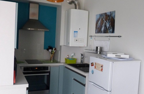 Vannes Apartment | Immediate proximity to the port, the market halls, the historic center, private parking