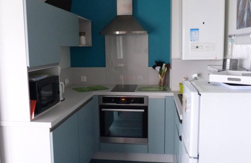Vannes Apartment | Immediate proximity to the port, the market halls, the historic center, private parking