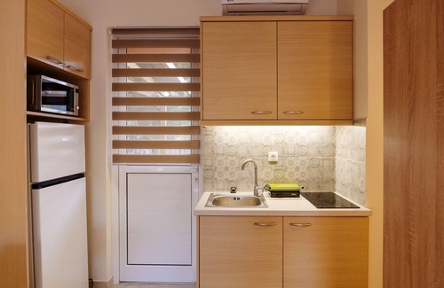 Schinias Apartment | Impeccable 1-Bed Apartment in Schinias Beach