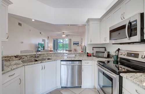 Pelican Bay Condo | Impeccable 2BR/2BA condo with world class Pelican Bay amenities !