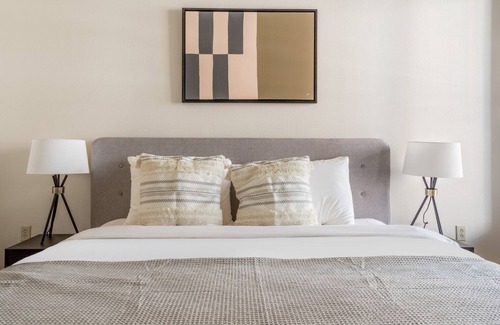 Central District Apartment | Impeccable Fremont 1BR w/ Pool, W/D & Gym, near TJ & WF, by Blueground