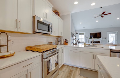 Silver Lake House | Impeccably kept 4 bed/3.5 bath home at Fortune Place in charming Wilmington!