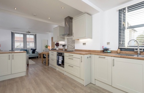 Gullane Cottage | Impeccably presented 2-bedroom cottage in the heart of Gullane. Sleeps 4.