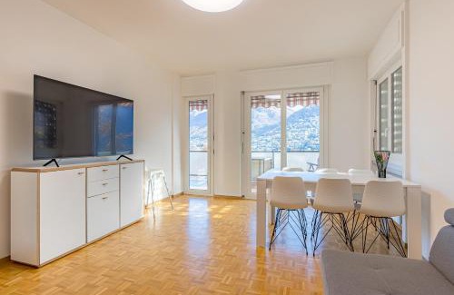 Lugano Apartment | Imperial of Lugano 4 with a lake view behind the station and 10 min from the lake