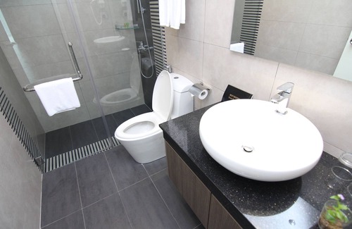Taman Bukit Pantai Hotel | Imperial Regency Suites Petaling Jaya