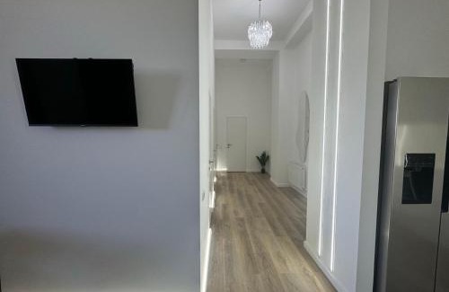 Riscani Apartment | Imperial time