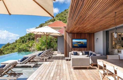 Corossol Villa | Impressive 6 BDRM Villa w Spectacular Views