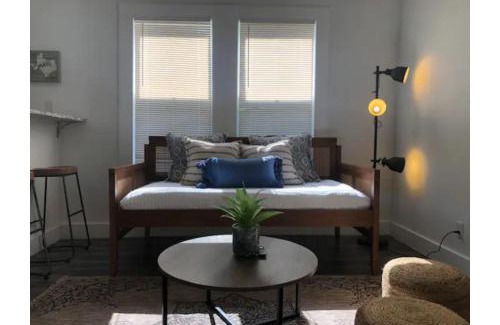 Tobin Hill Apartment | Impressive Cozy Historic 2BR Apt Near Downtown