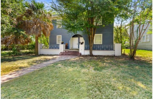 Tobin Hill Apartment | Impressive Cozy Historic 2BR Apt Near Downtown