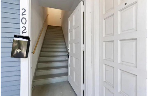 Tobin Hill Apartment | Impressive Cozy Historic 2BR Apt Near Downtown