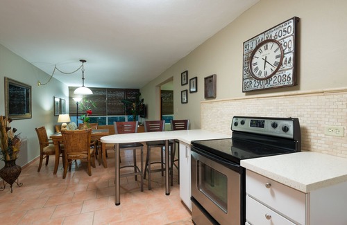 El Combate Condo | Impressive Views From Open Terrace Vistamar, WiFi, Roku, Sleeps 8, Fully A/C