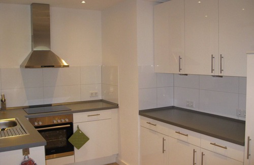 Gleidorf Apartment | in a beautiful country house, luxury refurbishment, right on the forest + near the golf course