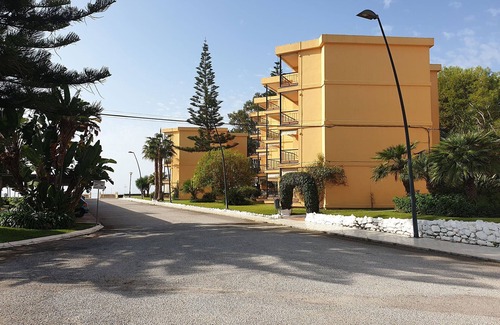 New Golden Mile Apartment | In a front line beach, direct acess beach