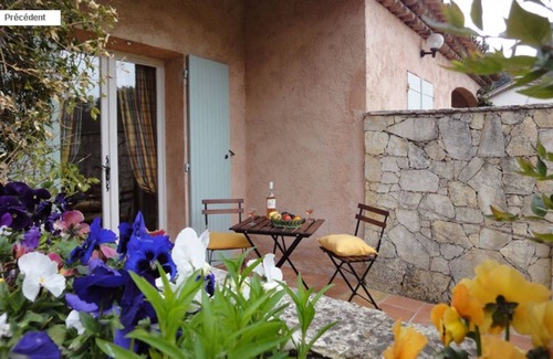Saint-Paul-de-Vence Apartment | In a haven of peace, charming studio for 2 people with its terrace, garden