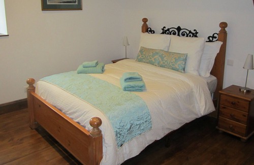 Ger House | In a quiet rural setting, 2 King size double beds, each with luxury en-suite