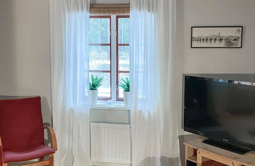Saffle House | In an undisturbed location on the Värmlandsnäs peninsula, this cozy cottage welcomes you close to wa