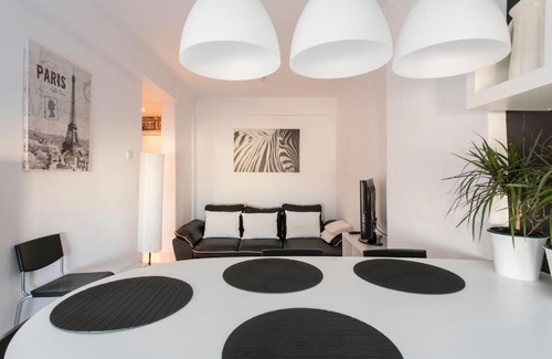 Reboleira Apartment | In Bed with Lisbon 7D