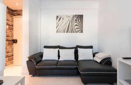 Reboleira Apartment | In Bed with Lisbon 7D