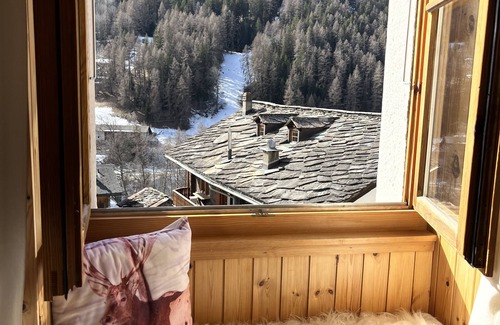 Evolene Apartment | In Evolene, sunny studio with stunning view over the mountains