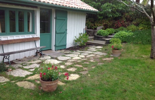 Arcachon Ski Chalet | In garden charm and comfort for the independent annex building of the Villa
