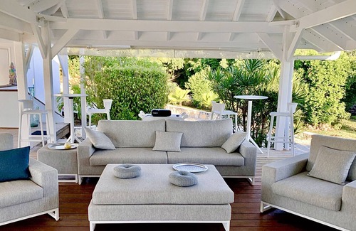 Les Terres Basses House | In the prestigious secure domain of Terres Basses