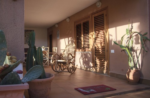 Mondello House | In Mondello, near the beach, a lovely apartment in a villa