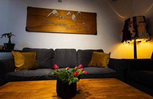 Campulung Moldovenesc Bed & Breakfast | In(n) Longfield Town