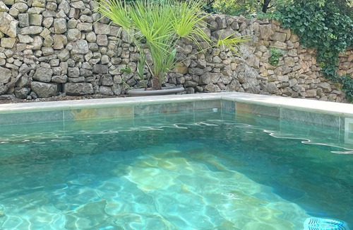 Caremeau Apartment | In Nîmes in the heart of nature with swimming pool