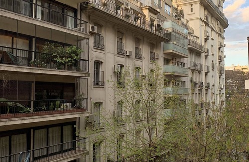 Recoleta Apartment | In the heart of Recoleta, a classy French Pied-à-Terre, like new, like home.