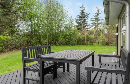 Hou House | In the attractive cottage area between Hals and Hou lies this luxury house.