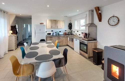 Maulevrier-Sainte-Gertrude House | In the countryside, near the forest you will find peace and relaxation in this beautiful cottage.