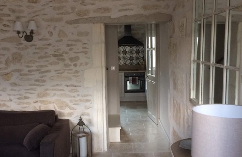 St.-Remy-de-Provence House | In the heart of downtown St Rémy de Provence, the Mas D'Oscar!
