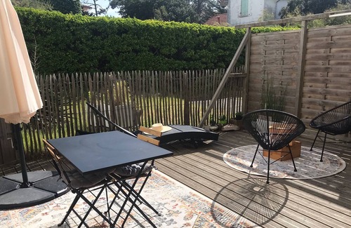 Contis-les-Bains Apartment | In the heart of Contis, 200 m from the beach, T3 apartment with terrace