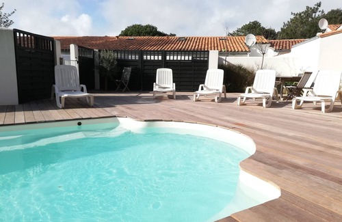Rivedoux-Plage Cottage | In the heart of the pine forest, cottage for 2 people, very well equipped