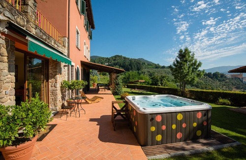Pescia Villa | In the heart of the Tuscan hills