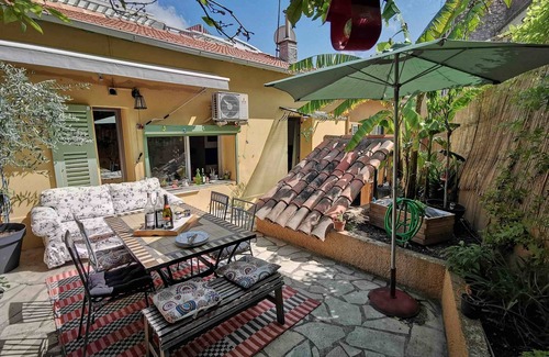 Cimiez House | In the heart of Nice, quiet, atypical Nice house with large sunny terrace