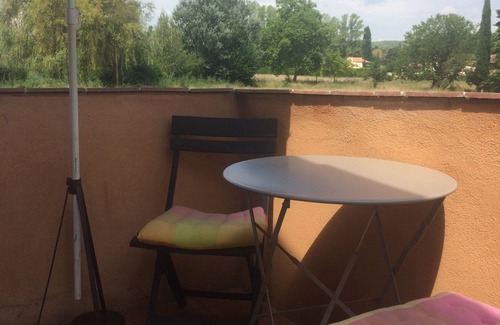 Salernes House | In the heart of Provence independent studio of 25m2 with views of the hills
