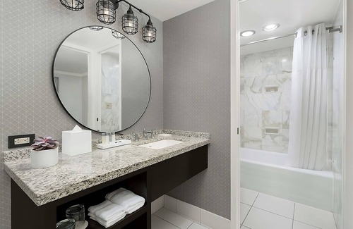 Lower Nob Hill Hotel | In The Heart Of San Francisco! Bike Rentals, Pets Allowed, Walk to Union Square!