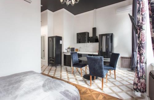 Petrovskoye Apartment | In the heart of the city