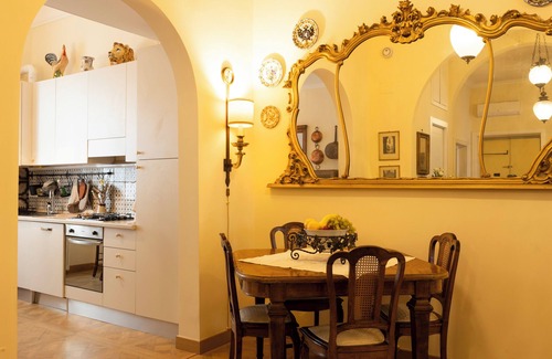 Rome City Centre Apartment | In the heart of the eternal city. One foot in the past, the comforts of the present.