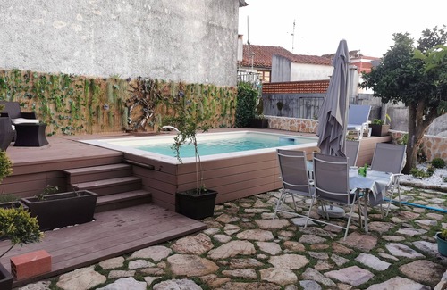Penela House | In the heart of the medieval town next to Penela Castle.