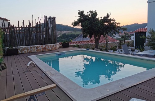 Penela House | In the heart of the medieval town next to Penela Castle.