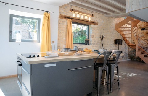 Coly Ski Chalet | In the heart of the village, house for 8 with pool