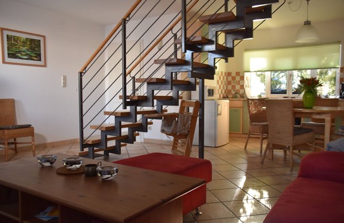 Laubegast House | In the middle of the cultural landscape of the Dresden Elbe Valley.