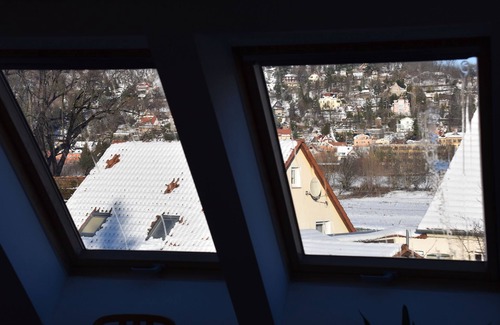 Laubegast House | In the middle of the cultural landscape of the Dresden Elbe Valley.