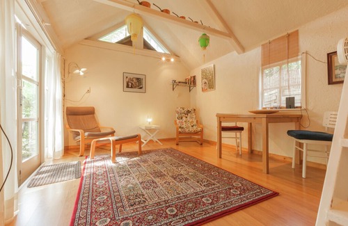 Huizen House | In the middle of the Gooise landscape, directly on the fields.